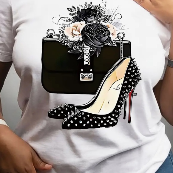 NWOT Graphic tee Fashionable black heel tee shirt - Picture 3 of 4